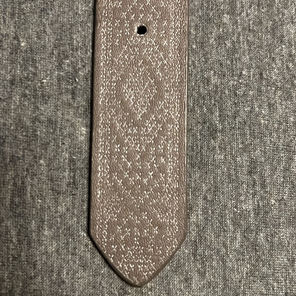 Tan women’s belt size Medium - Picture 4 of 5